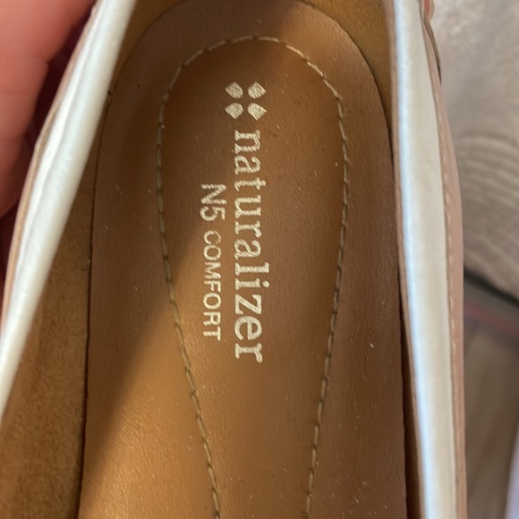 Naturalizer Comfy Flats - Picture 2 of 2